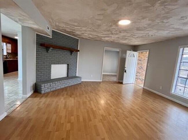 Foto del edificio - 3910 Fair Oak Ln SW