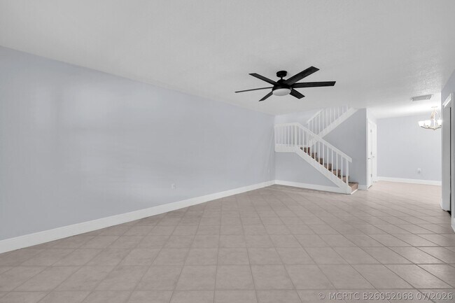 Building Photo - 3513 SW Sunset Trace Cir