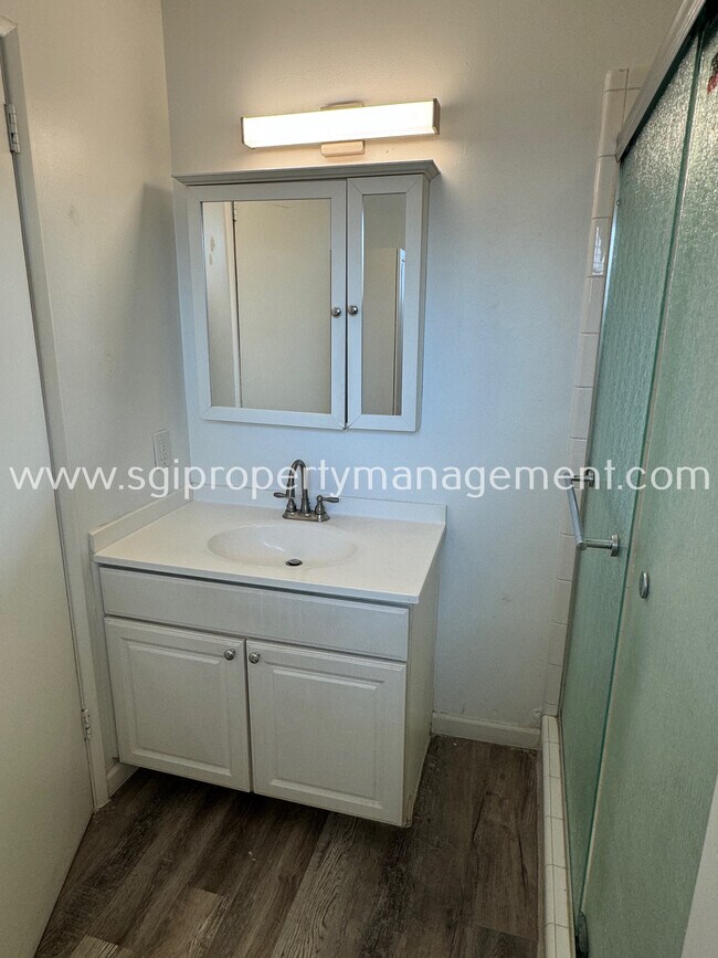 Foto del edificio - Charming 1 bed 1 bath home ready for move in