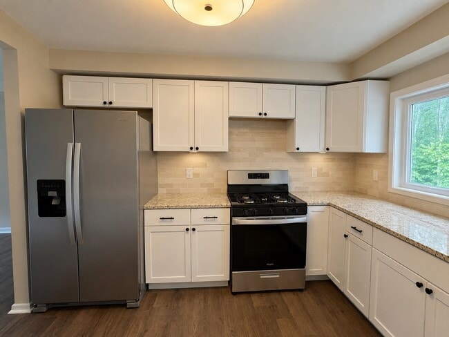 Building Photo - 509 Torrance Ave