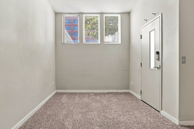 Building Photo - $4,015.95 with $300 Off The First Month's Rent, 3 Beds - 3.5 Baths, Single-Family Home in Denver ...