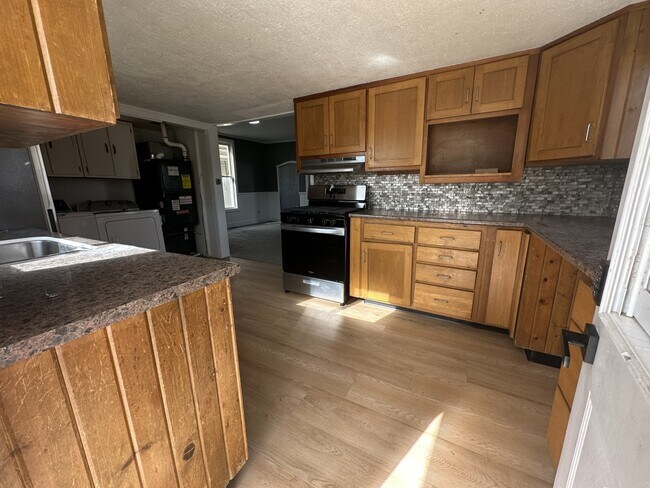 Foto del edificio - 2415 S A St