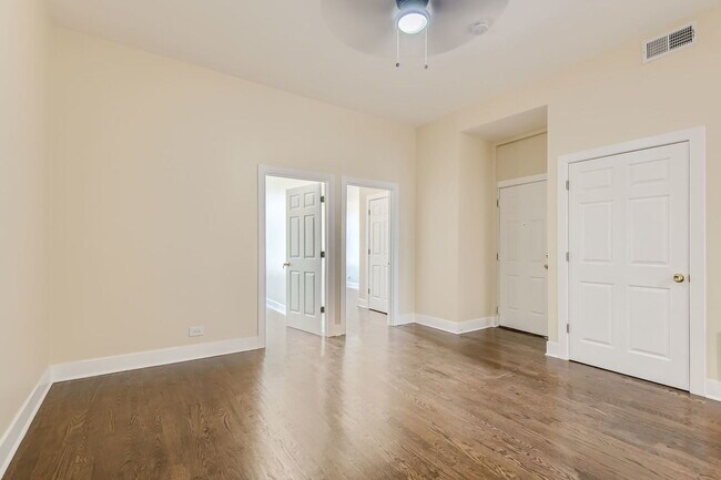 Foto del edificio - 7048 N Clark St