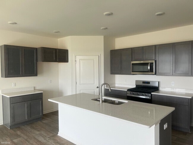 Foto del edificio - 4 br, 2 bath House - 7641 West 105th Place