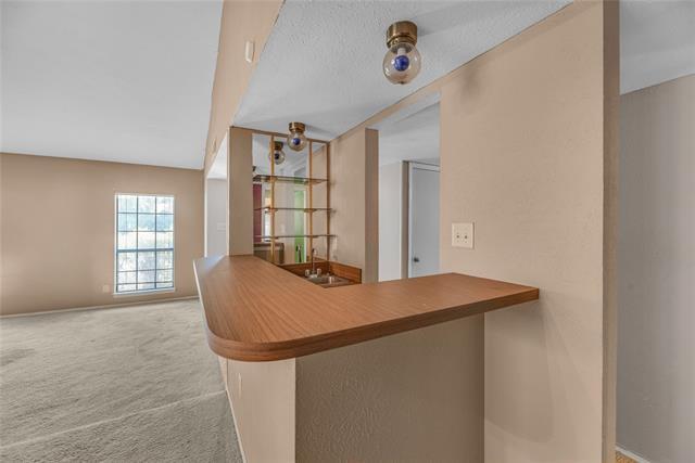 Building Photo - 634 Chestnut Dr