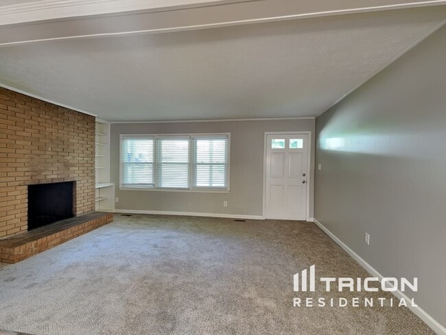 Photo - 979 Honeysuckle Trail House