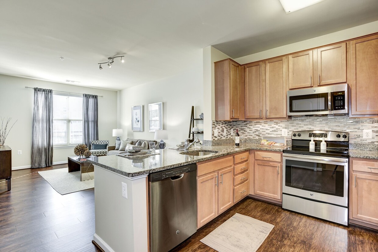 The Metropolitan at Village at Leesburg Apartments - Leesburg, VA ...