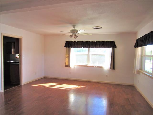 Building Photo - 2406 N Elm St