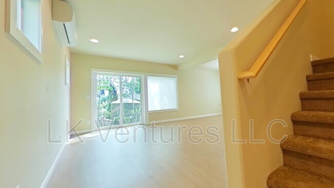 Foto del edificio - 1803 Windermere Dr NE