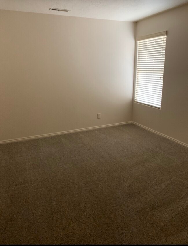 Building Photo - 473 E 1100 S