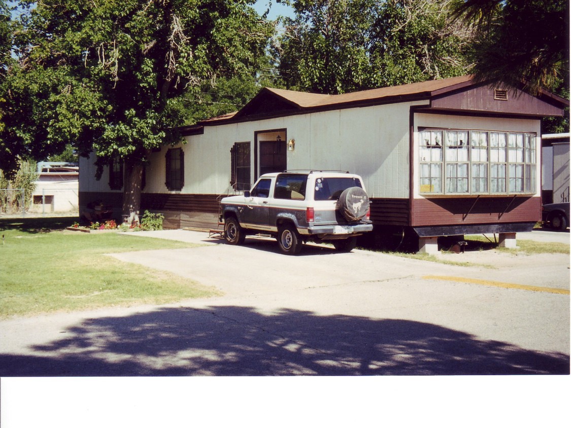 Primary Photo - Country Village Mobile Home Park