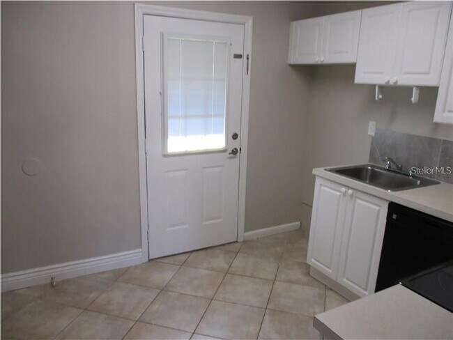 Building Photo - 12401 Hibiscus Oak Pl