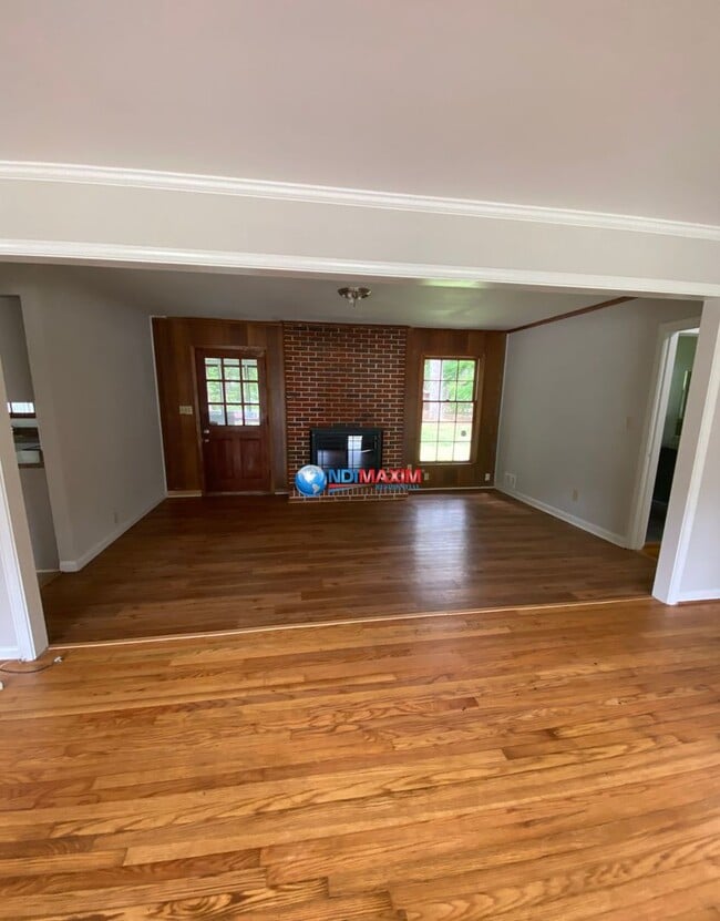 Building Photo - Nice 3-bedroom ranch in Stone Mountain