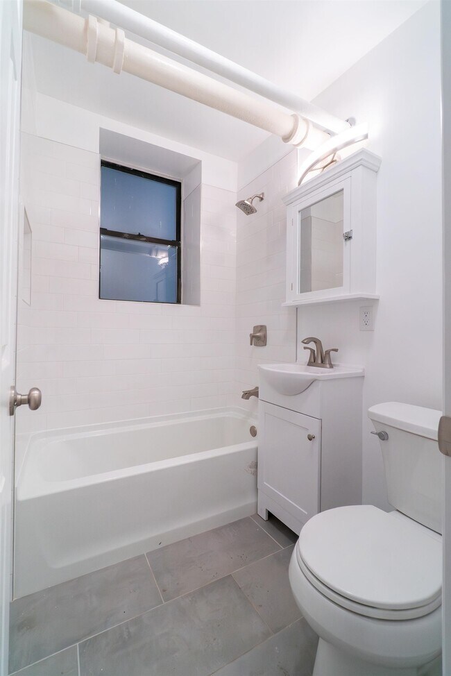 Building Photo - 331 79th St