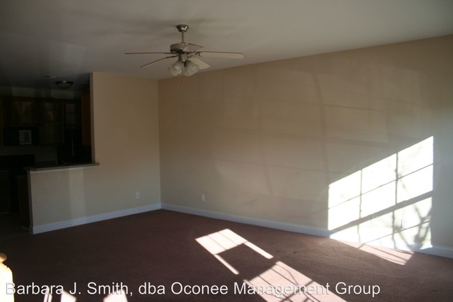 Building Photo - 3 br, 2.5 bath House - 112 Lena Lane, #63