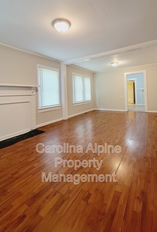Foto del edificio - 311 W Ballard St