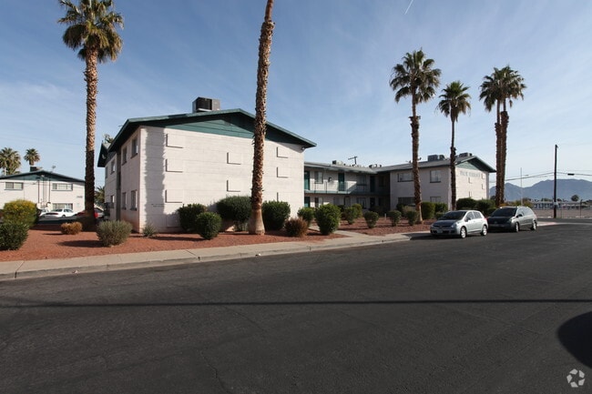Building Photo - Clarkdale Arms Apartments