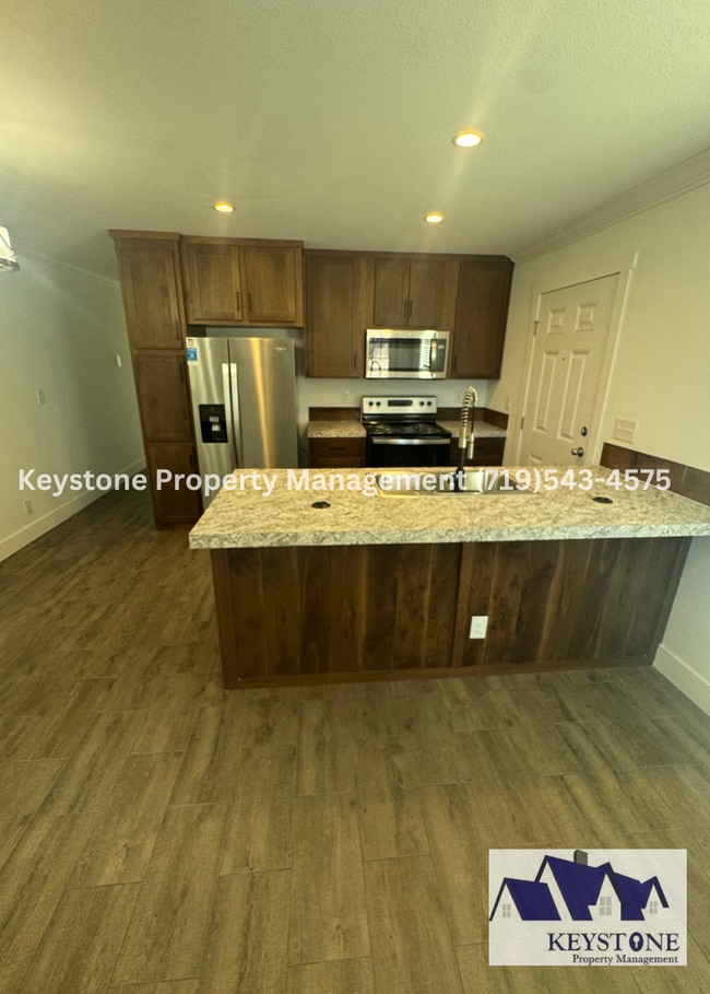 Building Photo - 632-634 Edna Ln