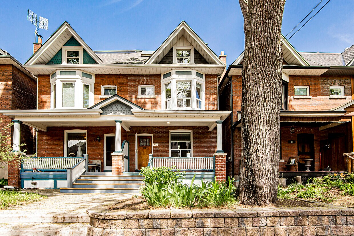Primary Photo - 40 Garnock Ave