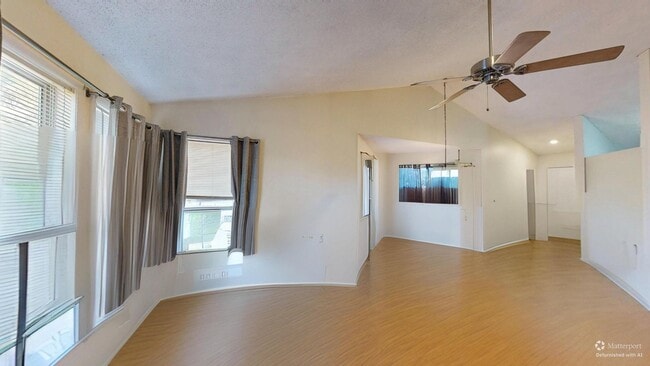 Foto del edificio - 700 W 1st St