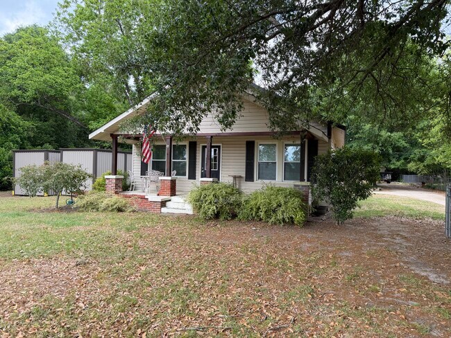 Foto del edificio - 532 Middleton Dr