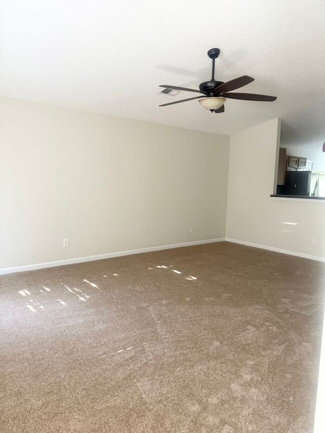 Foto del edificio - Lexington-Offering Self Guided Tour with R...