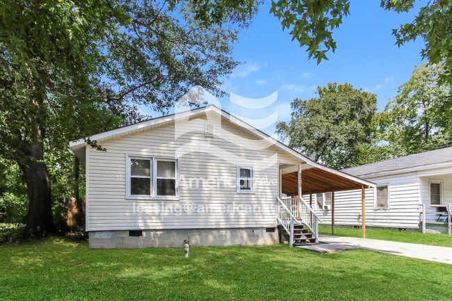 Building Photo - 2210 Tudor Dr