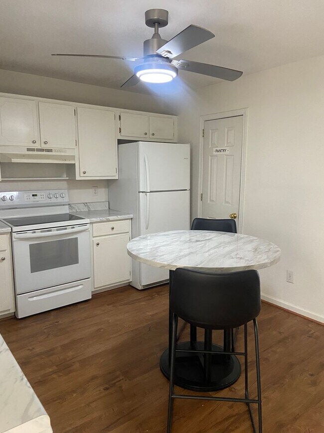 Foto del edificio - Coming Soon in Grayson Valley!