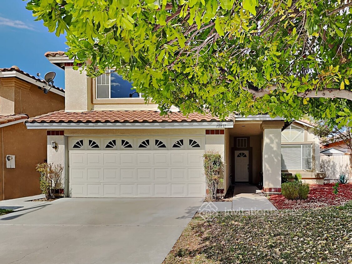 Primary Photo - 40831 Mountain Pride Dr