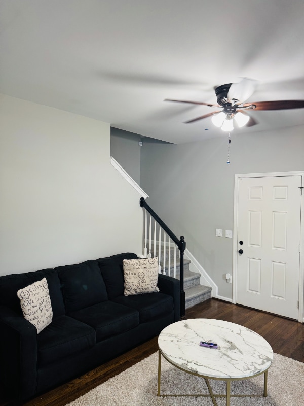 Foto principal - 2162 Larchwood Rd SW