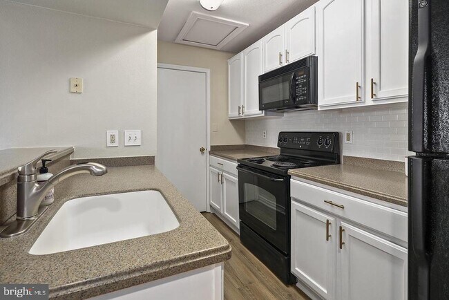 Foto del edificio - 12157 Penderview Terrace