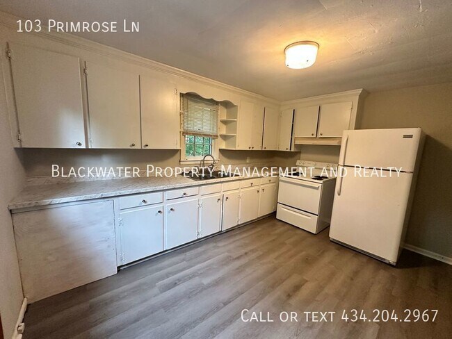 Foto del edificio - 103 Primrose Ln