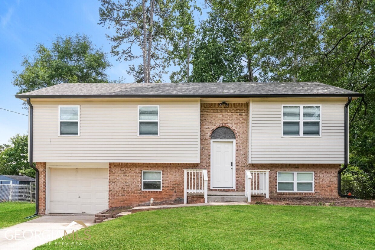 10124 Settlers Grove Rd NE, Covington, GA 30014 House Rental in