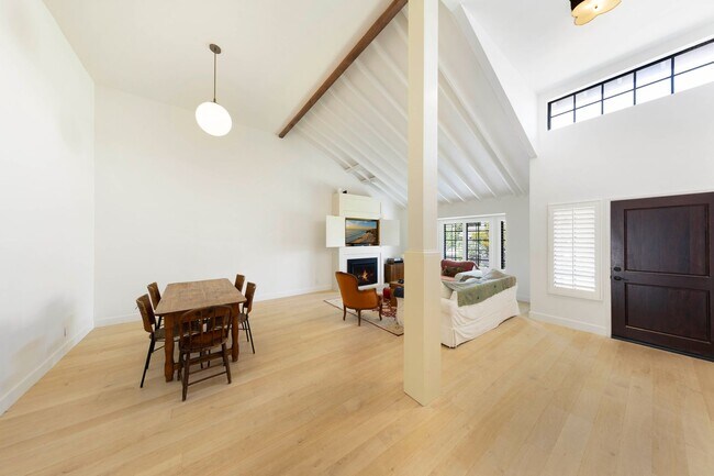 Building Photo - Stunning Dana Point Long Term Rental Home