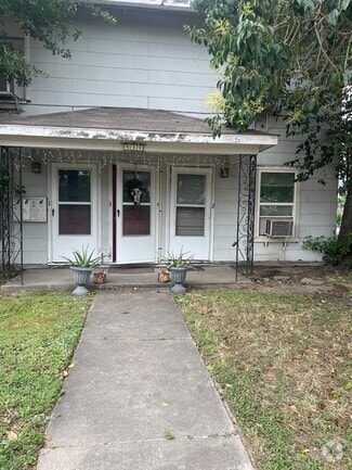 Building Photo - 537 Studewood St
