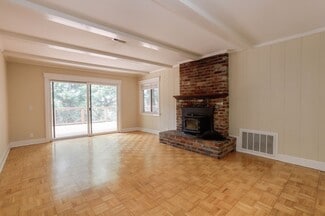 Building Photo - 104 Swett Rd
