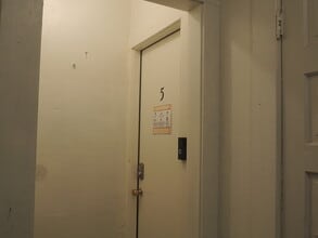 Building Photo - 532 21st St