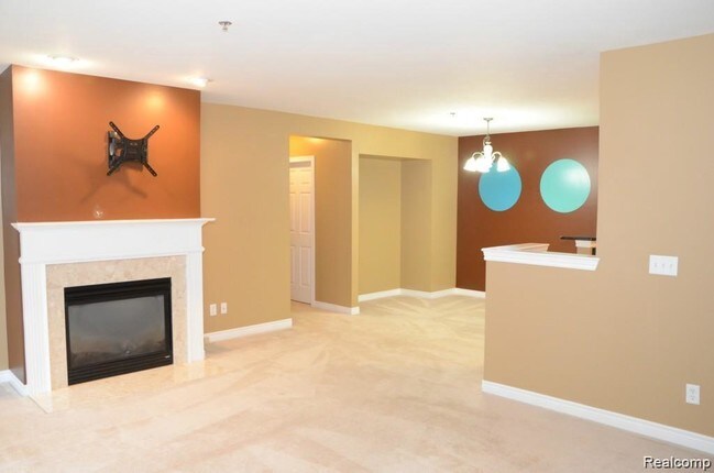 Foto del edificio - 215 Village Way S