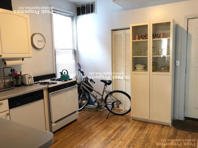 Foto del edificio - 3118 N Clifton Ave