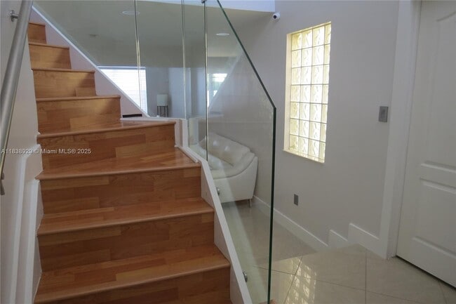 Foto del edificio - 17070 SW 36th Ct