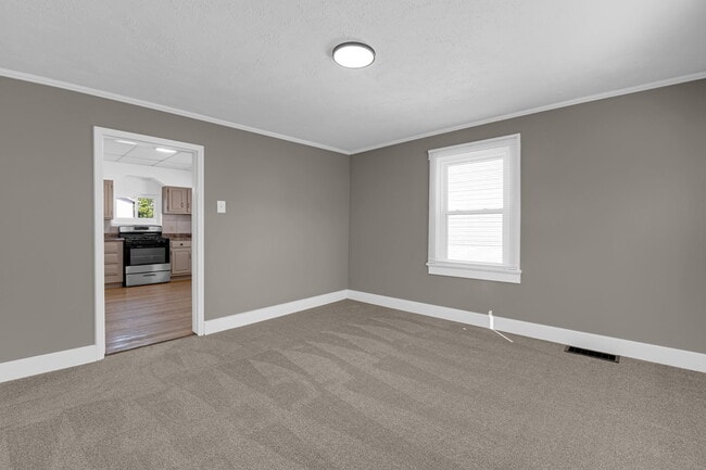 Foto del edificio - 9919 Clyde Ave