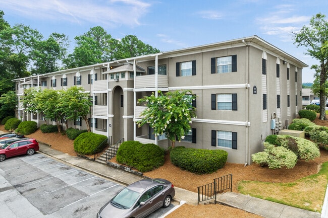 Exterior - The Abbey at Regents Walk Apartments