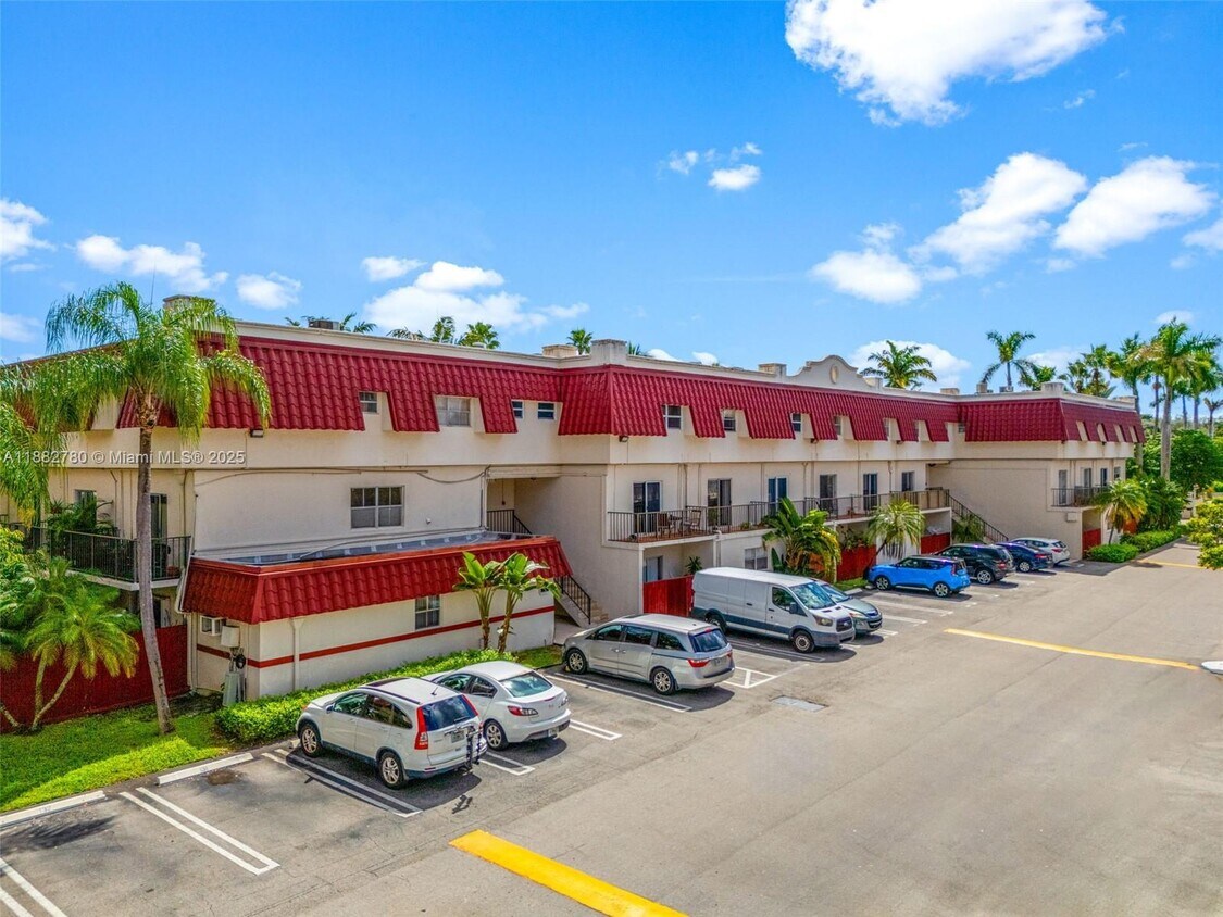 Primary Photo - 8650 SW 67th Ave