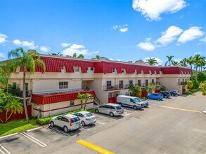 Building Photo - 8650 SW 67th Ave