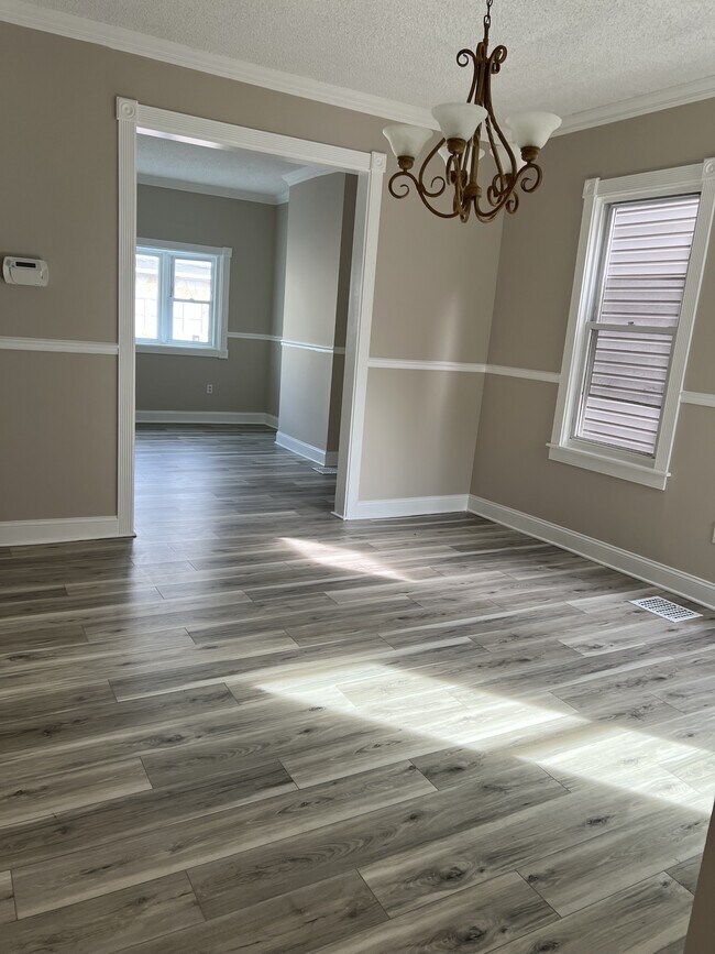 Photo - 230 Mercer St House