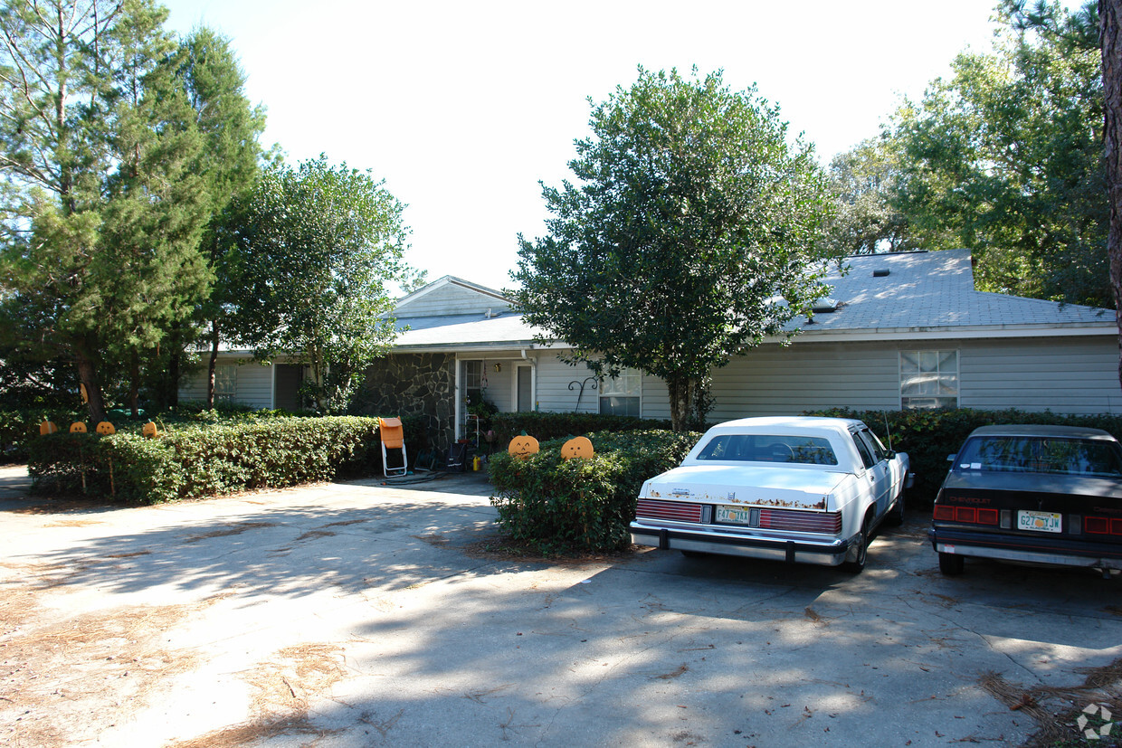 Primary Photo - 312 Carmel Dr