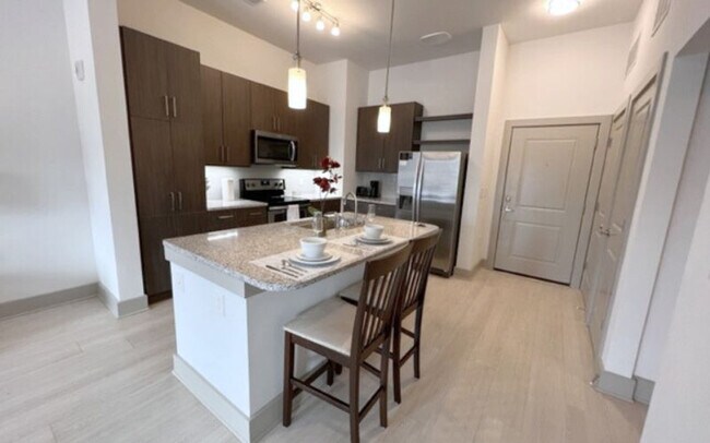 Building Photo - 510 Guthridge Ct NW