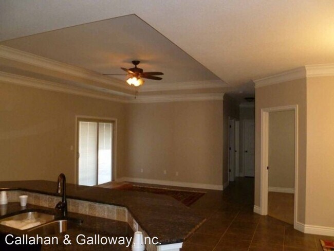 Building Photo - 4 br, 2 bath House - 1004 Louisville Drive