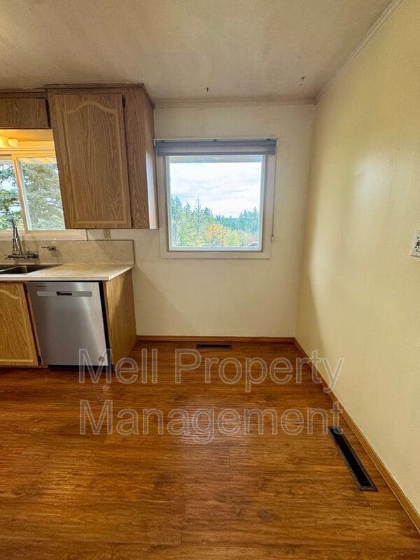 Foto del edificio - 2492 E Pickering Rd