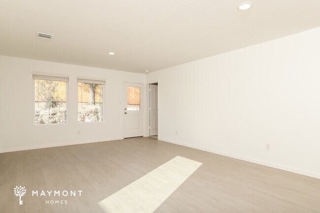 Foto del edificio - 14815 Warwick Shire